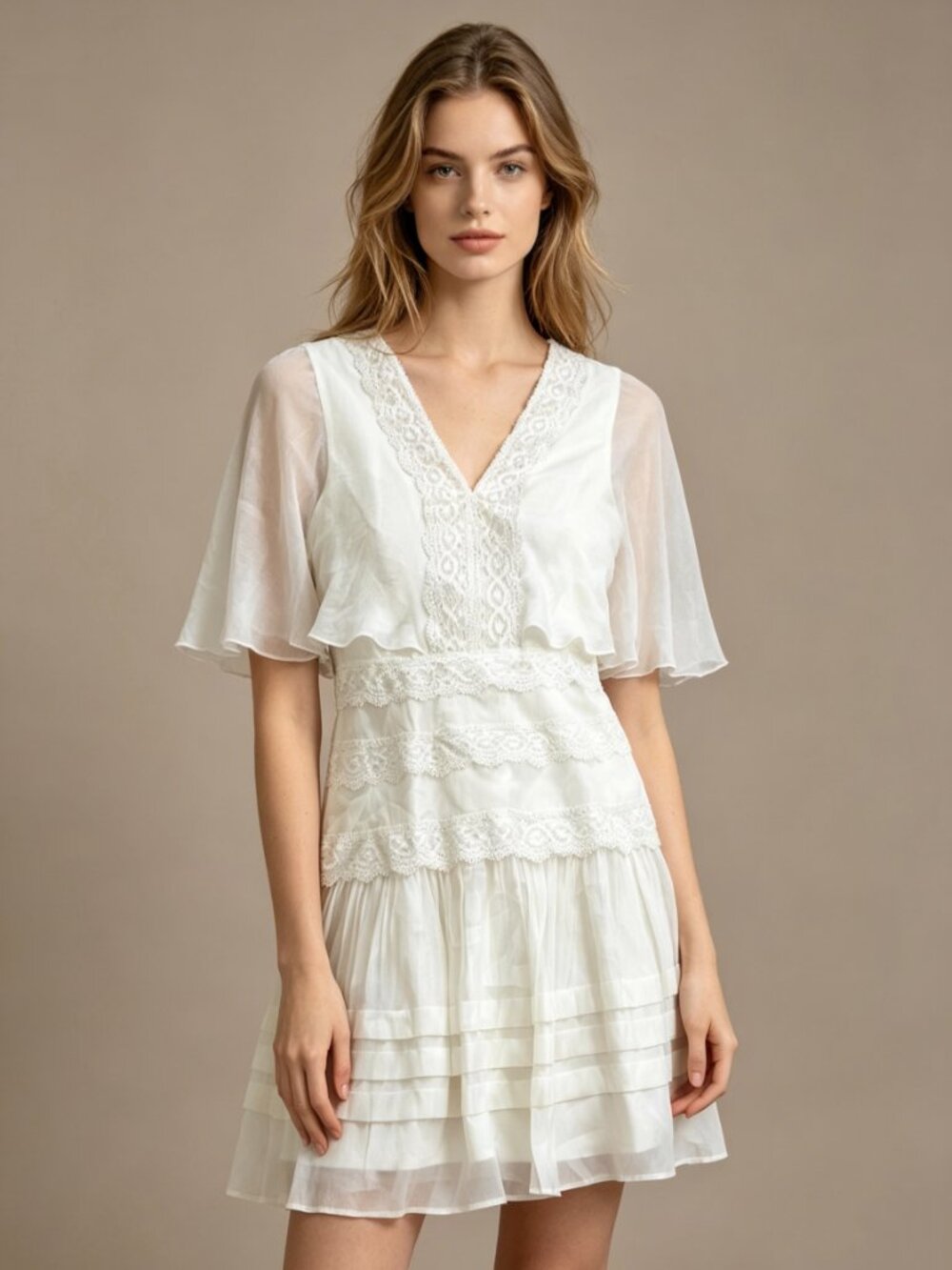 $298 NWT BCBGMAXAZRIA Women's off White Lace Smocked Waist Mini Dress Size 2
